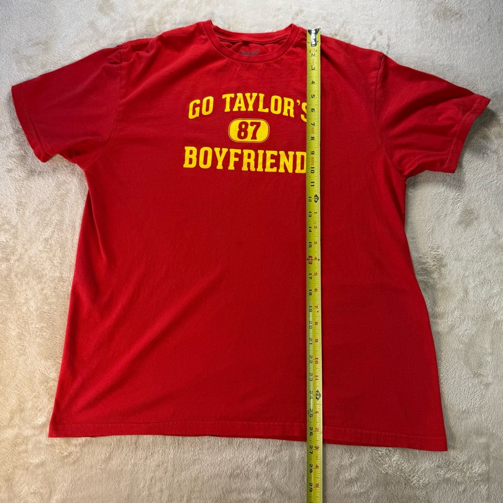Go Taylor’s Boyfriend Travis Kelsey T Shirt Kanas city Chiefs size Large - Picture 5 of 7